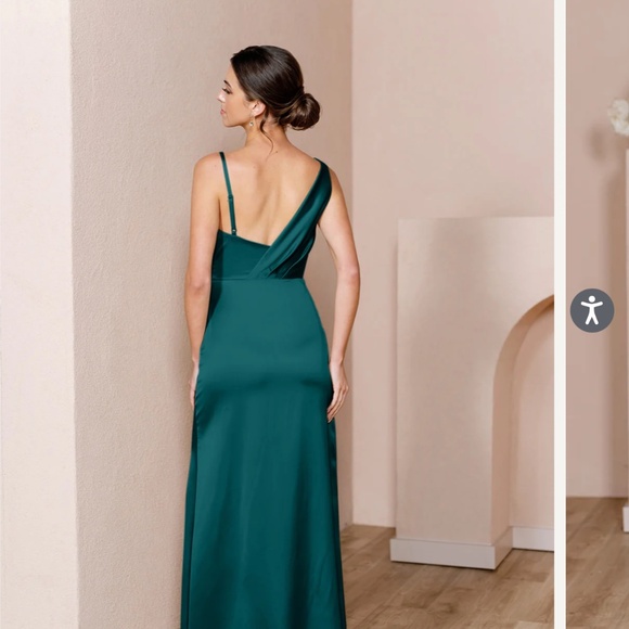 REVELRY MAXINE SATIN DRESS - CLASSIC EMERALD - NEVER WARN - Picture 2 of 6